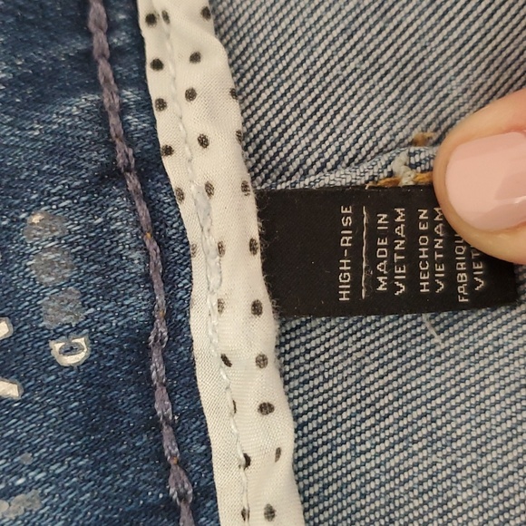 High Rise Crop Jean - Picture 4 of 4